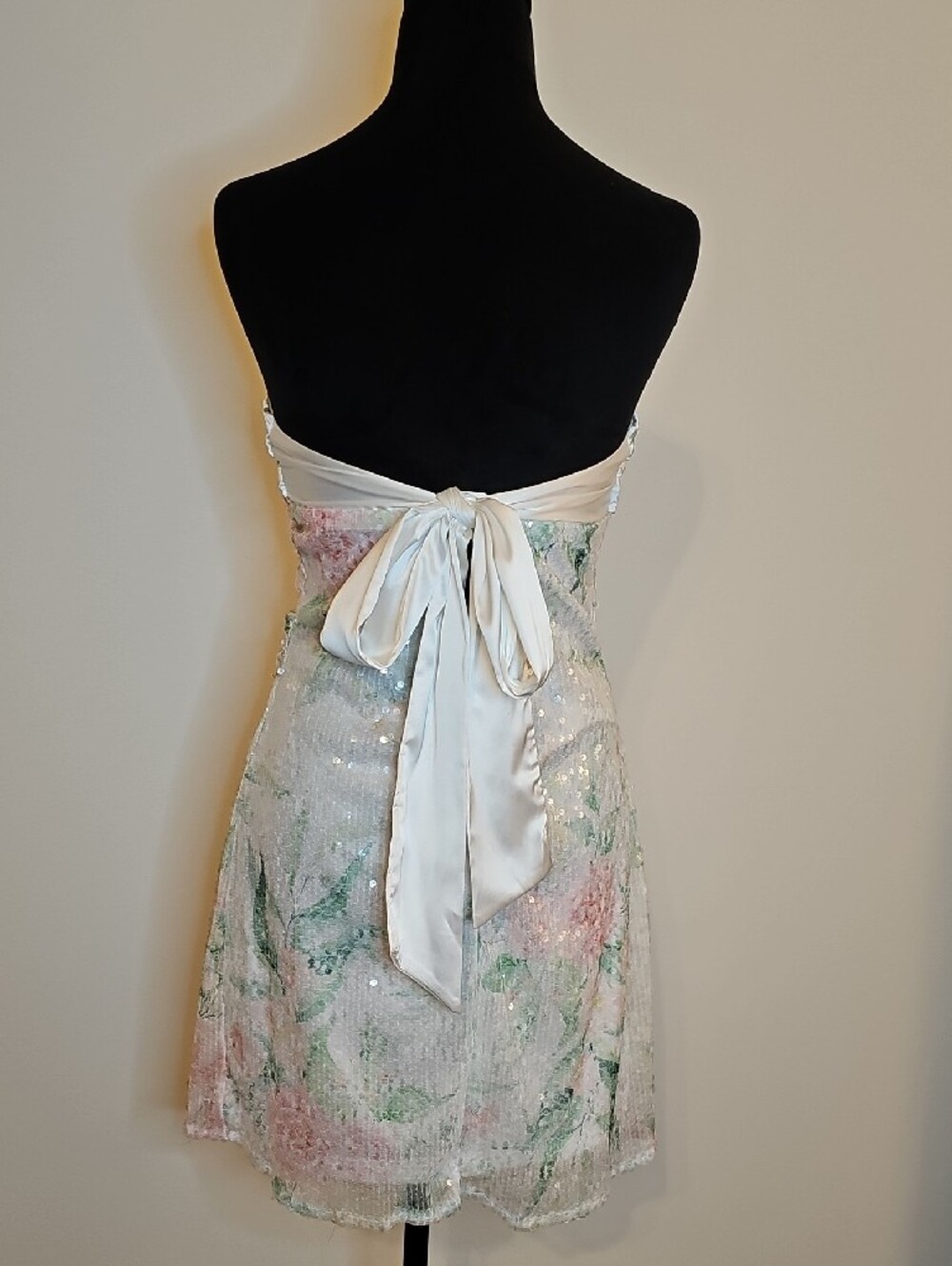 Strapless White Sequin Floral Mini Dress - Picture 2 of 8
